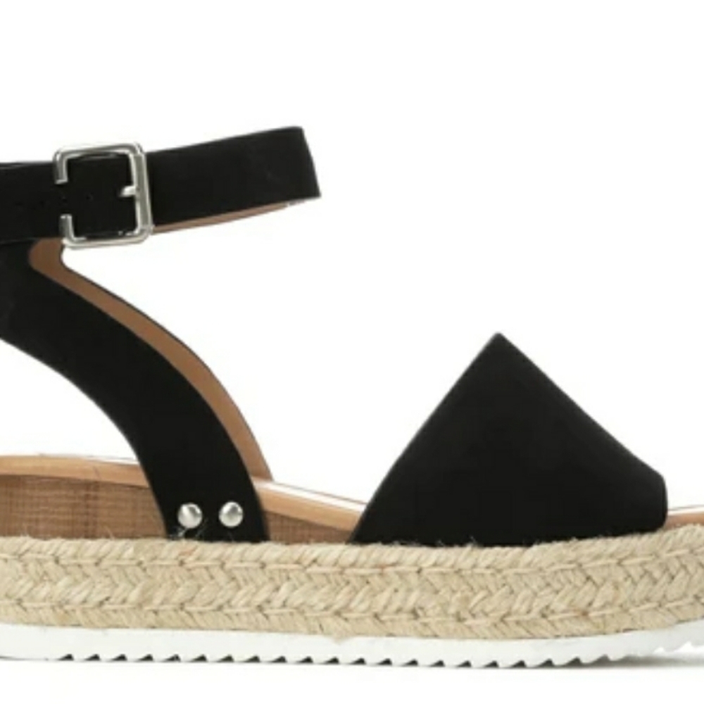 Black espadrilles size 7